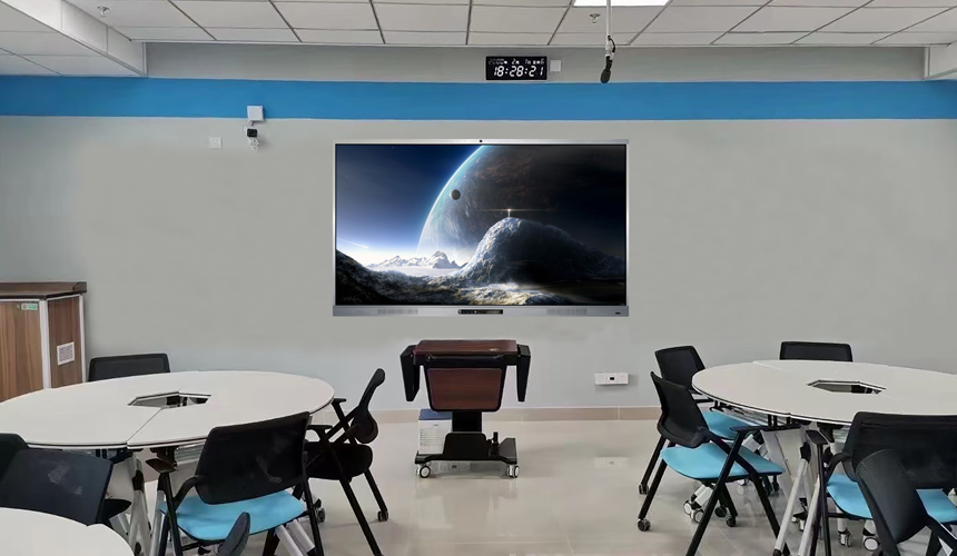 互聯(lián)一體機(jī)：打破空間界限，邁向無縫互聯(lián)的新時(shí)代